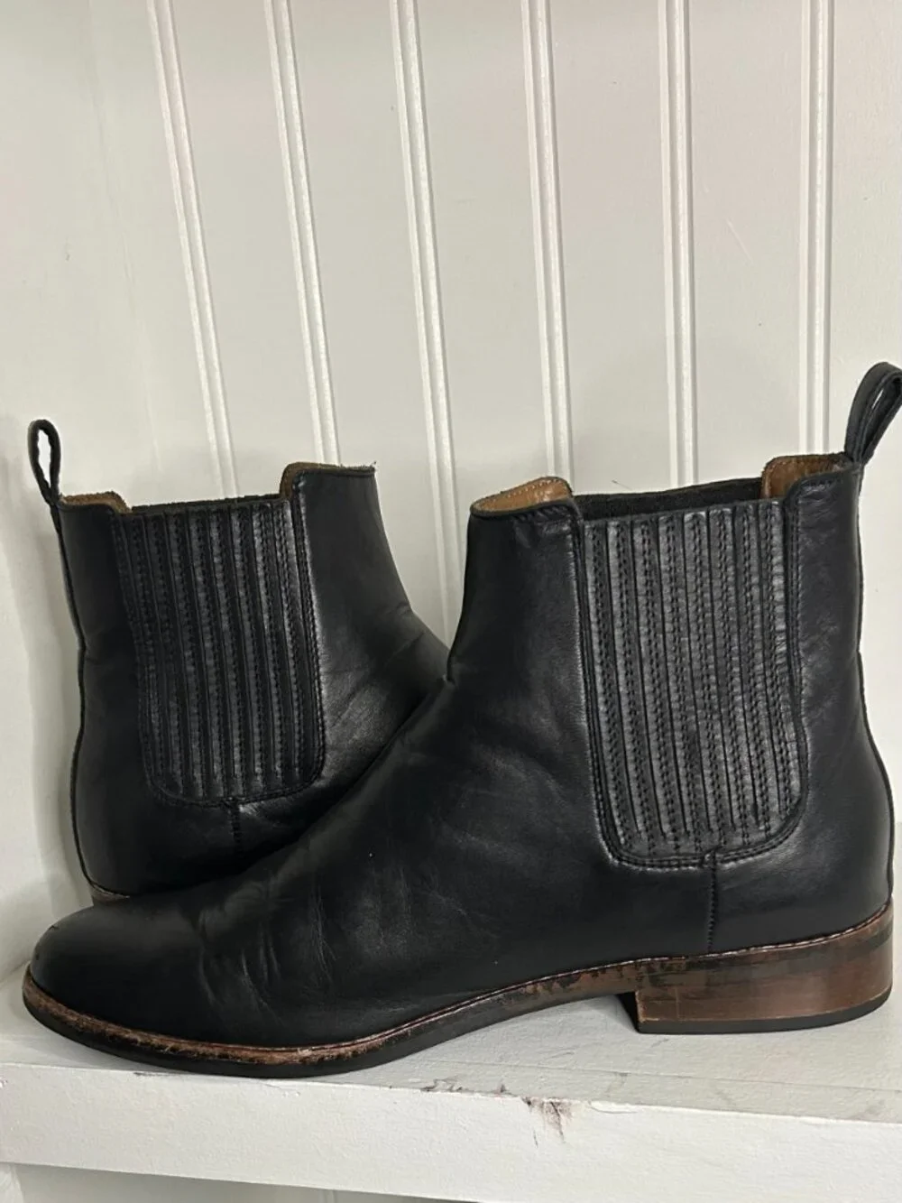 Thursday Boot Co. Black Leather Chelsea Women ‘s Boots Size 10.5 USThursday Boot